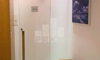 Imagem 5: Itaim Bibi - Apartamento com reforma de revista, espaçoso, arejado, 227 m² úteis. Duas vag