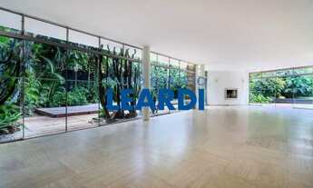 Imagem: CASA ASSOBRADADA - JARDIM AMÉRICA - SP