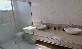 Imagem 3: Aconchegante sobrado em condomínio fechado - Viva com segurança e comodidade