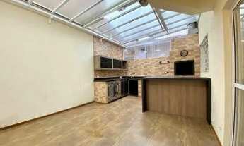 Imagem 7: Sobrado para aluguel tem 234 metros quadrados com 3 quartos em Santa Felicidade - Curitiba