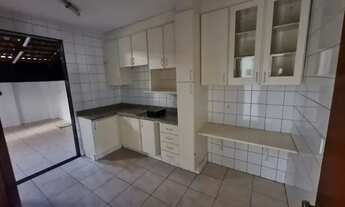 Imagem 3: Casa de condomínio sobrado para venda possui 160 metros quadrados com 3 quartos