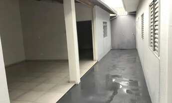 Imagem 3: Aluga-se residência, ótima localização próxima a igreja São Francisco e Av. Ana Jacinta