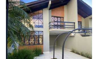 Imagem: Elegante Residência mobiliada na região