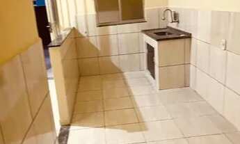 Imagem 7: Casa coroa grande água e luz incluso