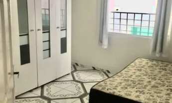 Imagem: Alugo Quarto em Residência só para Moças