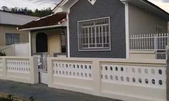 Imagem: Aluga se casa no bairro da Varginha