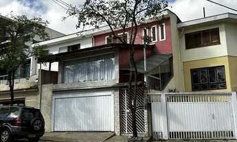 Imagem: Sobrado para venda com 187 metros em Água