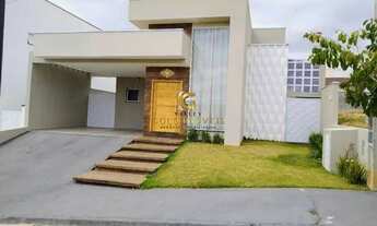 Imagem 2: SI- LINDA CASA COM PISCINA NO TERRAS DO VALE- CAÇAPAVA