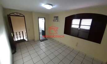 Imagem 3: Casarão com piscina em Quintino!