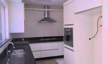 Imagem 5: Casa de condomínio com 4 quartos e churrasqueira. Lazer com piscina