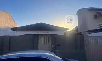 Imagem 2: Casa para aluguel possui 450 metros quadrados com 3 quartos em Lagoa - Macaé - RJ