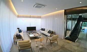 Imagem 4: Casa de condomínio sobrado para venda possui 700 metros quadrados com 7 quartos