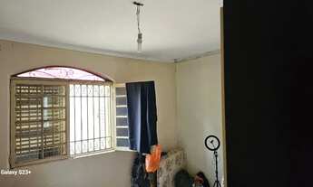 Imagem 5: Vende-se uma imóvel com 2 casas na Qd. 10 do Setor Sul