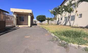 Imagem 2: Apartamento 2/4 sacada grande