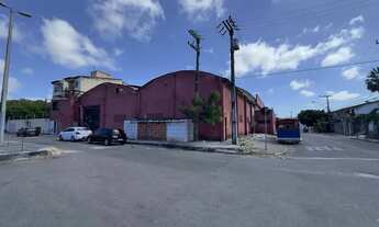 Imagem 6: Ponto comercial amplo com 3 frentes e 35 vagas rotativas na Rua Tenente Eliezer Costa