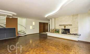 Imagem: Casa à venda em Vila Jardim com 870 m²