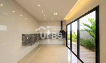 Imagem 7: Casa térrea à venda Parqville Jacarandá 3 suítes, 161,4 m², fino acabamento