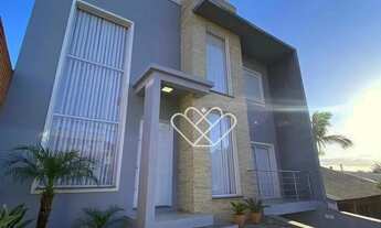 Imagem: Casa Nova com Piscina, Área Gourmet e Energia