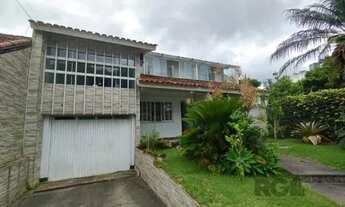Imagem: Casa em Porto Alegre, no bairro Ipanema