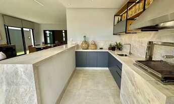 Imagem 5: Excelente casa térrea 04 suites com fundo para mata - condomínio Portal do sol green