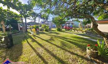 Imagem 3: C308 - Belíssima residência com 04 dormitórios localizada a 400 m do mar