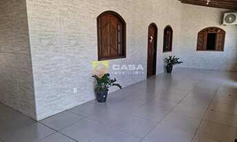 Imagem: Casa com kitnet e área gourmet em Serra