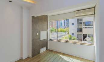Imagem 3: Apartamento de 2 dormitórios e 64m2 no bairro Rio Branco em Porto Alegre