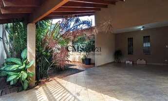 Imagem 2: Casa para venda e alugar 3 dormitórios (1 suíte), 295m², 3 Vila Fujita, Londrina