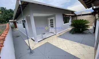 Imagem: Casa Nova em Condomínio Fechado à Venda