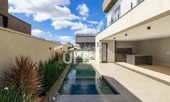 Imagem 2: Oportunidade | Portal do Sol Green | Casa 4 suítes | Área de serviço