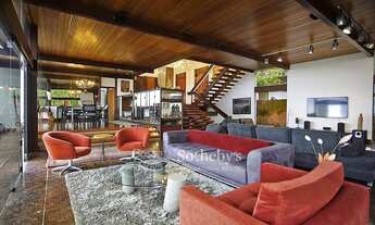 Imagem 2: Casa com arquitetura assinada por Sérgio Bernardes