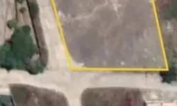 Imagem: VENDO e Troco em Carro Terreno de esquina