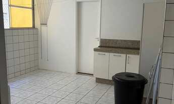 Imagem 5: Alugo quarto para menina