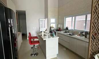 Imagem 4: Casa à venda em Valinhos, Residencial Santa Maria, com 3 suítes, com 206 m²