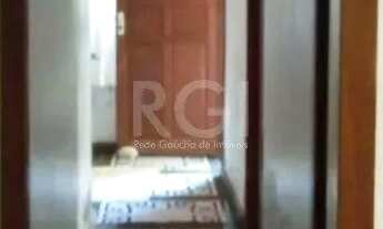 Imagem 5: Casa em Porto Alegre, no bairro Espírito Santo, com 3 dormitório(s), e 3 banheir