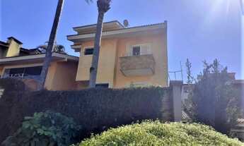 Imagem 2: Linda casa com magnífica vista para a Pedra Grande na parte alta do Recreio Maristela em A