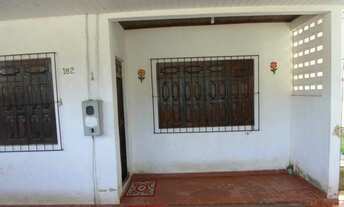 Imagem 3: CASA - Grande terreno e bem localizada