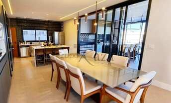 Imagem 4: Casa de condomínio para venda com 380 metros quadrados com 4 quartos