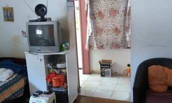 Imagem 2: Apartamento JK no 3° andar, posição lateral/fundos, bem arejado, iluminado, silencioso, em