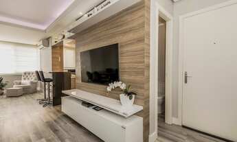 Imagem 3: Apartamento para venda possui 77 metros quadrados com 2 quartos em Floresta - Porto Alegre