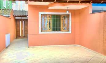 Imagem: Casa sobrpara venda possui 150 metros quadrados