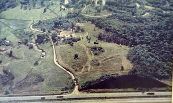 Imagem: FAZENDA EM MIRACATU DEFRONTE À RODOVIA