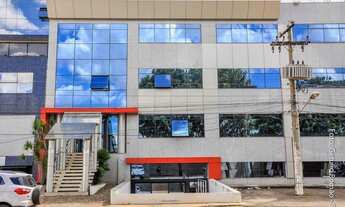 Imagem 2: 2 LOJAS PISTÃO SUL 700m2 + 500m2 PARA LOCAÇÃO