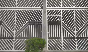 Imagem 2: Sobrado C/ 2 Casas + Área de Lazer, Cada Casa 2 Dorms + Lavanderia, Quintal, Cômodos Gran