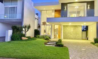 Imagem: Sobrado luxuoso novo beira lago