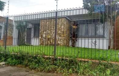 Imagem 3: EXCELENTE CASA Casa com 3 dormitórios