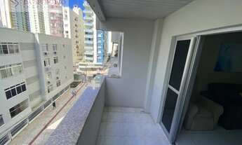 Imagem 5: Locação anual com 3 dorm, dependência, sacada e garagem privativa na Avenida Brasil