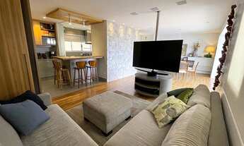 Imagem 3: Belíssimo apartamento, ampla varanda com linda vista, lavabo, 3 quartos, 1 suíte c/ closet