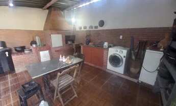 Imagem 4: Casa para venda com 140 metros quadrados com 3 quartos em Santa Terezinha - Belo Horizonte