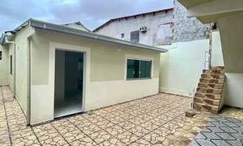 Imagem 7: Casa recém Reformada no Novo Aleixo Apta a financiamento bancário